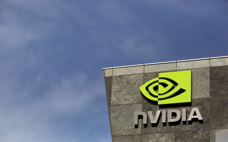 Nvidia mất vị trí dẫn đầu vào tay Microsoft sau khi giảm 3%