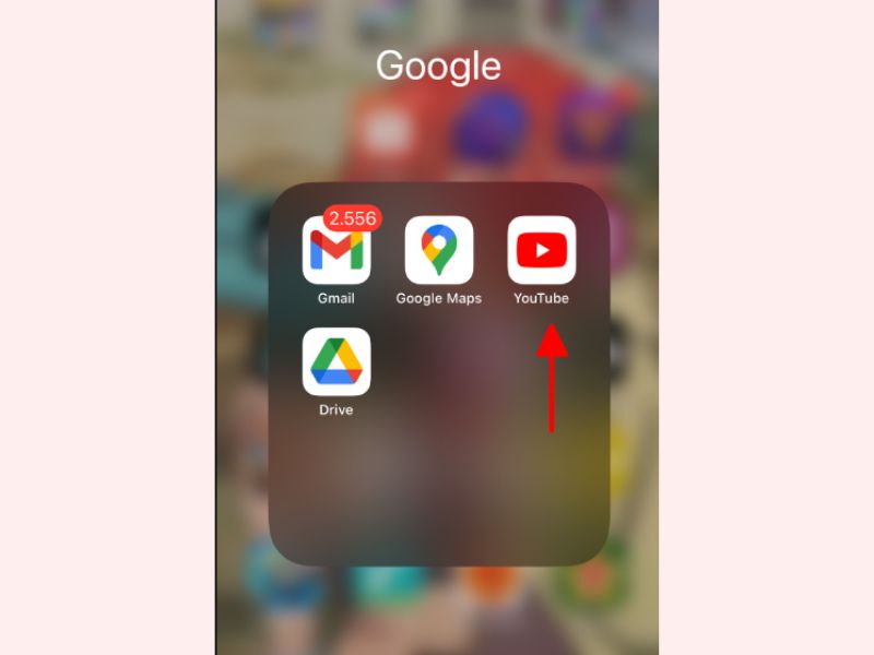 Bước 1 trong cách cày view YouTube bằng điện thoại