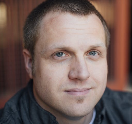 Noah Labhart là ai
